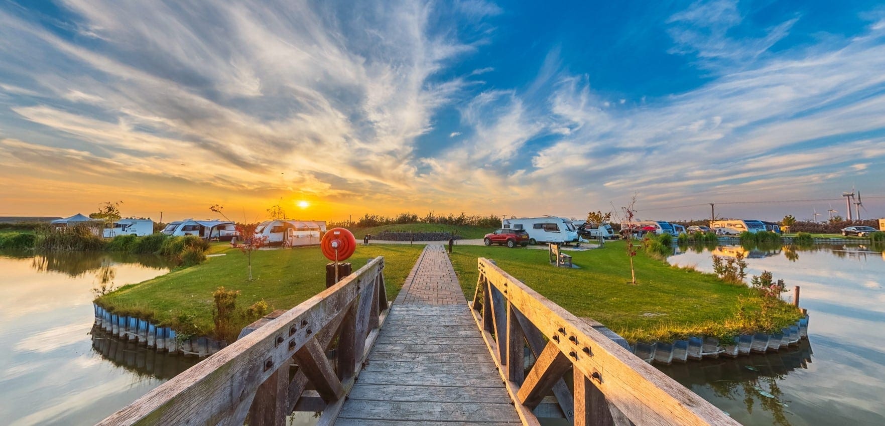 Caravan Adventuring - Fields End Water Caravan Park