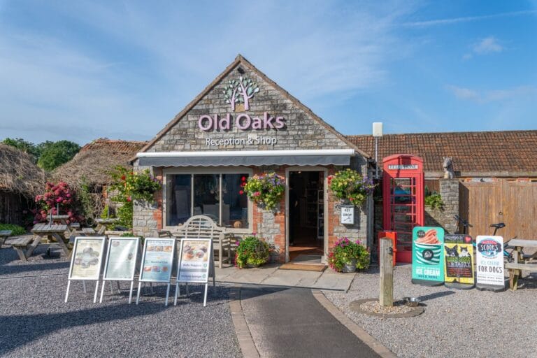 Old Oaks Touring Park: Review